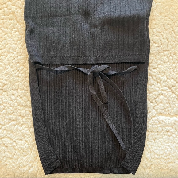 Babaton Sculpt Knit Back-Tie Tank - Picture 3 of 6